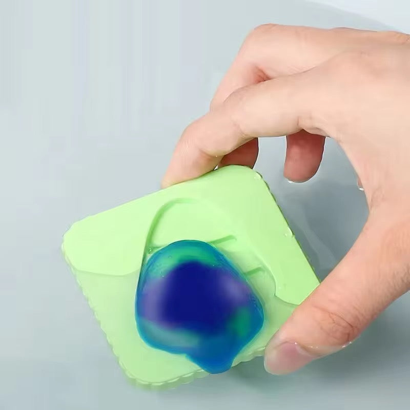 Magic Water Gel Toy Kit for Kids – 3 Bottles & 2 Fun Molds!